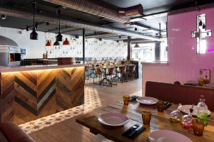 Moto Pizza Dinning Interior Design