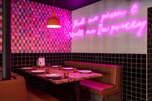 Moto Pizza Dinning Interior Design
