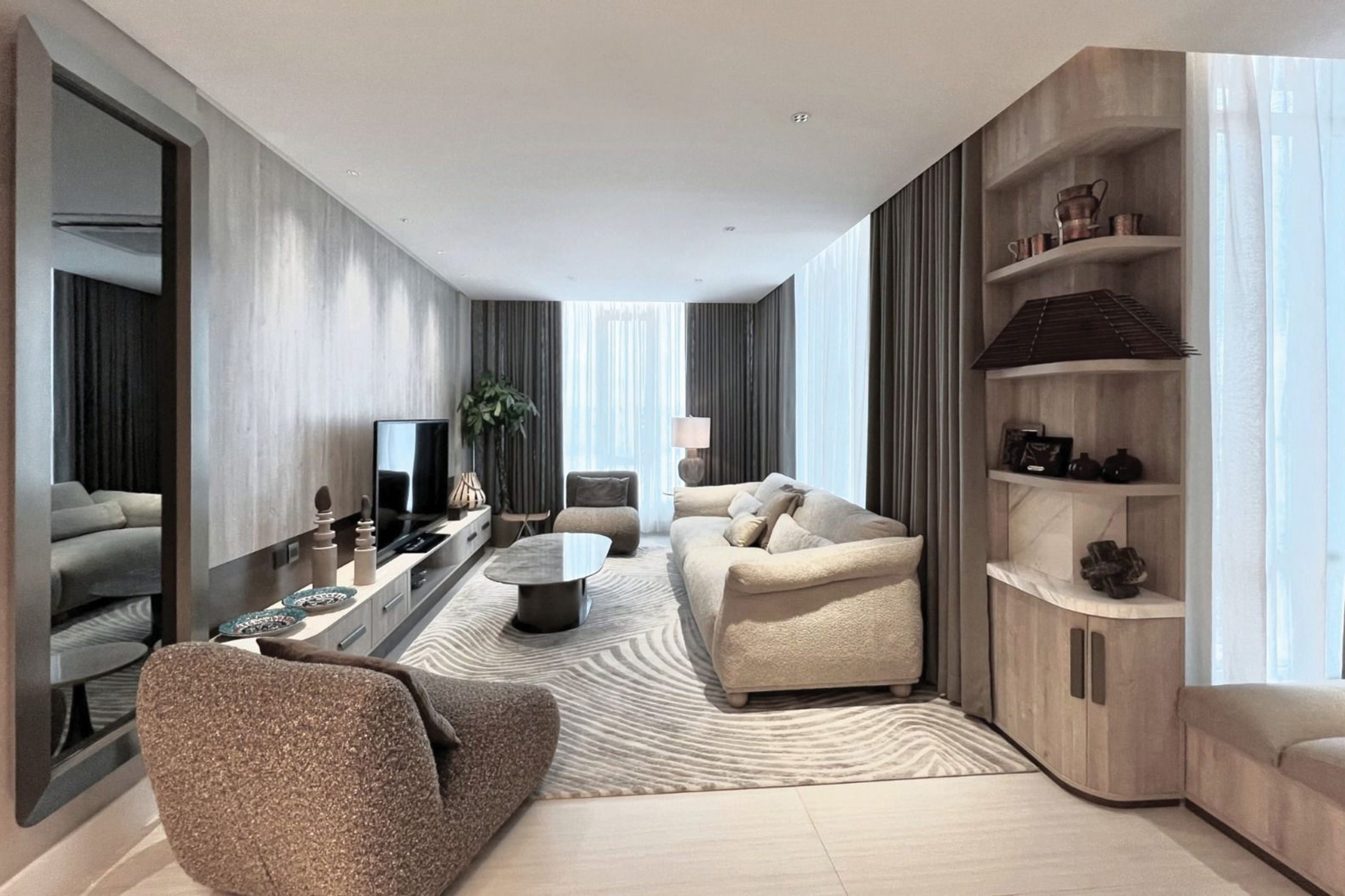 Whisper Apartment