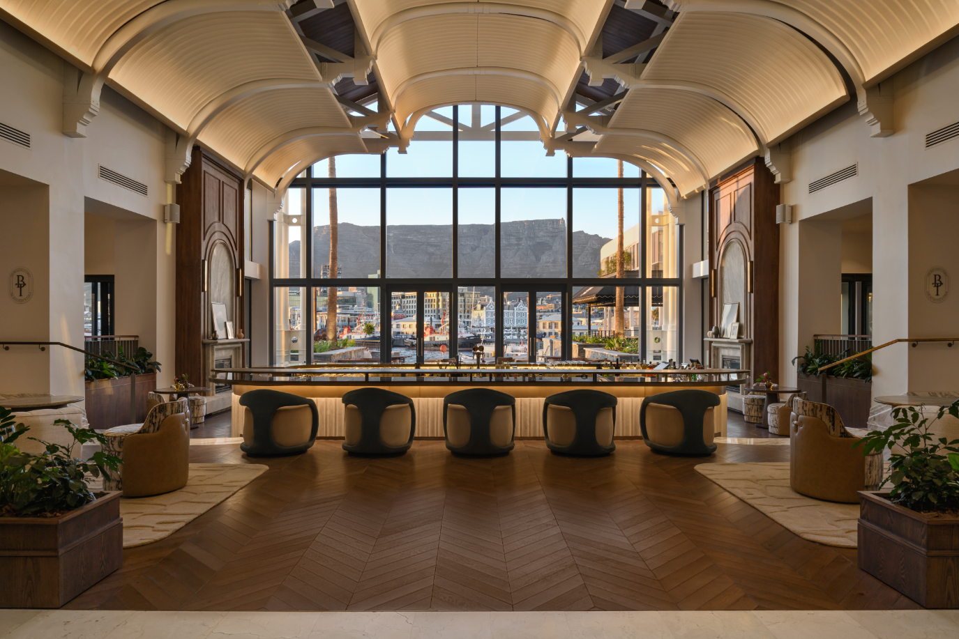 Intercontinental Table Bay