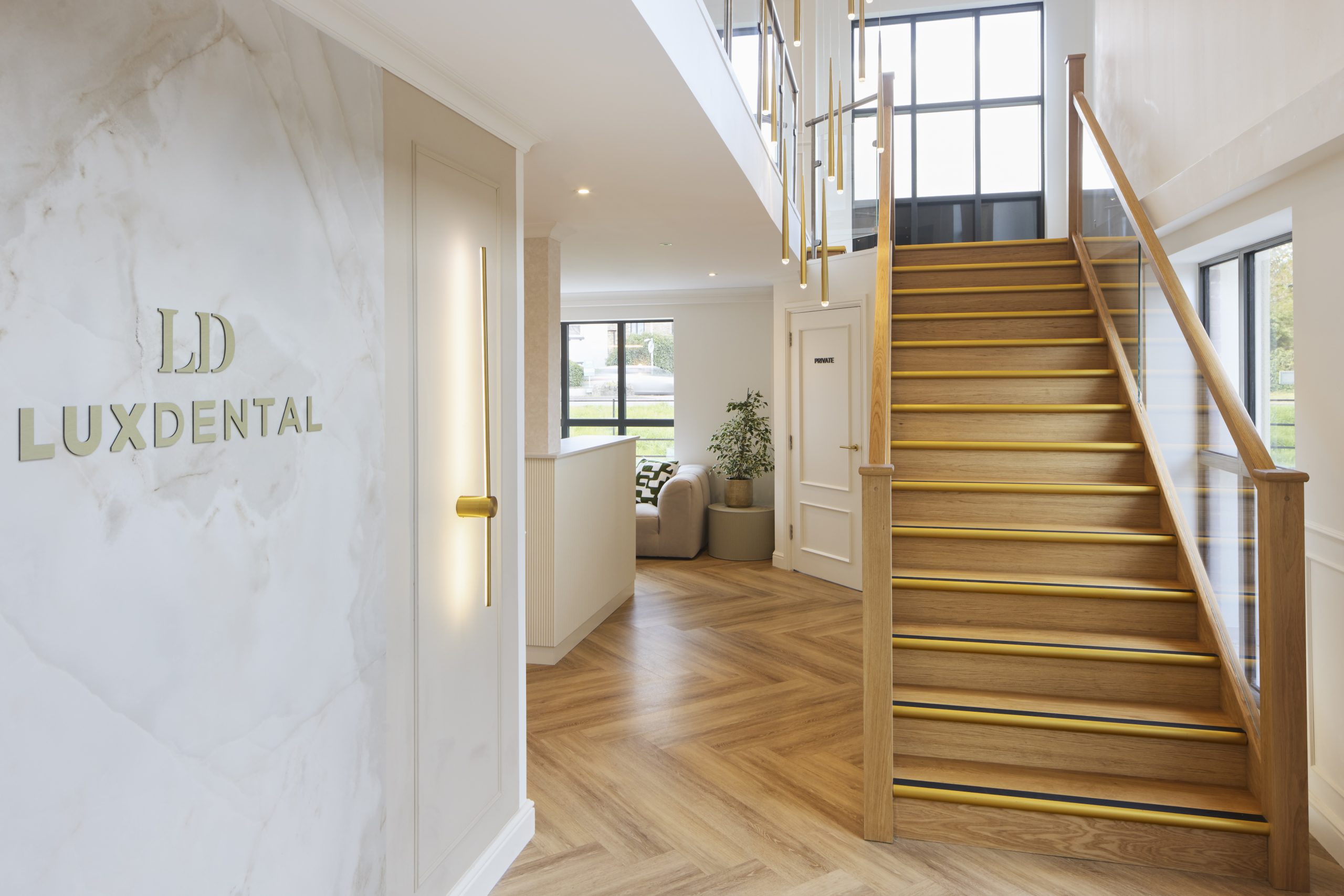 Lux Dental